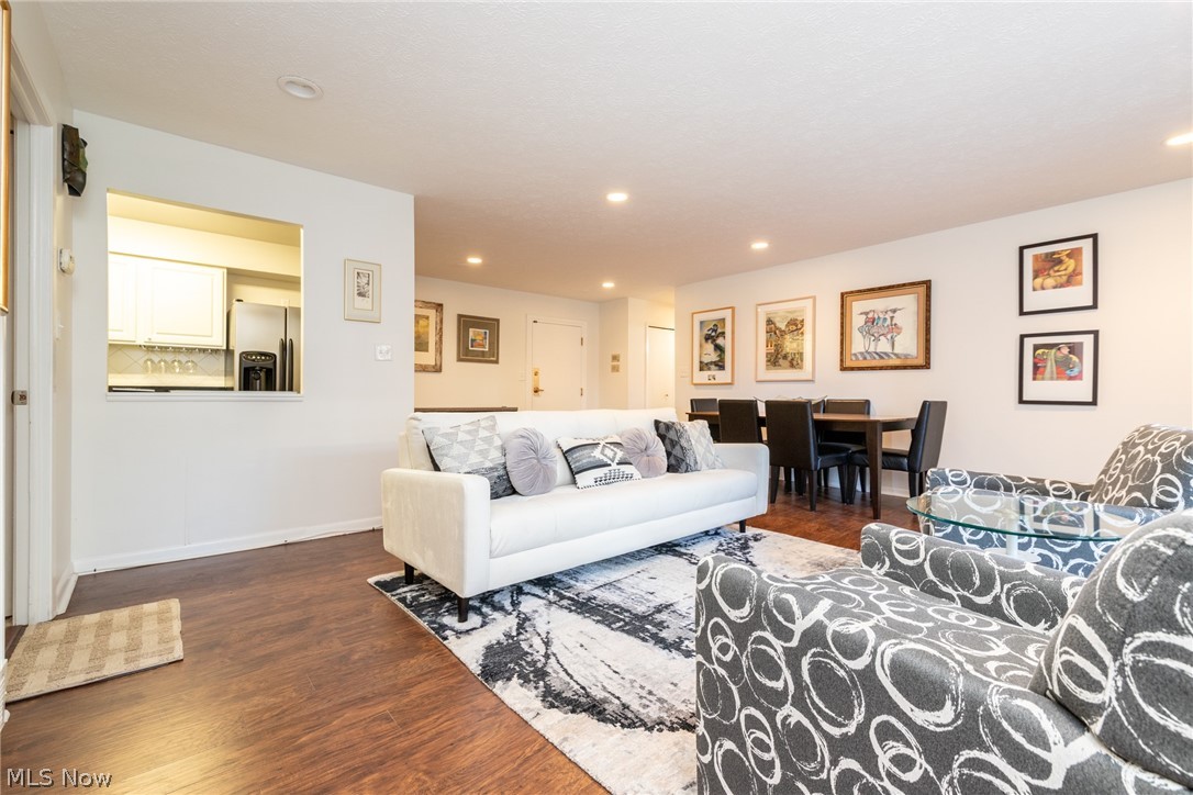 2202 Acacia Park Drive Lyndhurst OH 44124