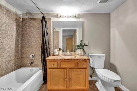 2222 Detroit Road Cleveland OH 44113