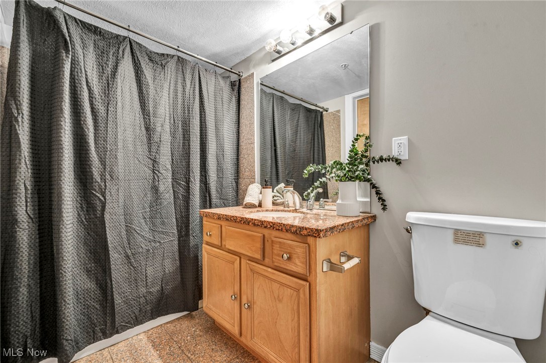 2222 Detroit Road Cleveland OH 44113
