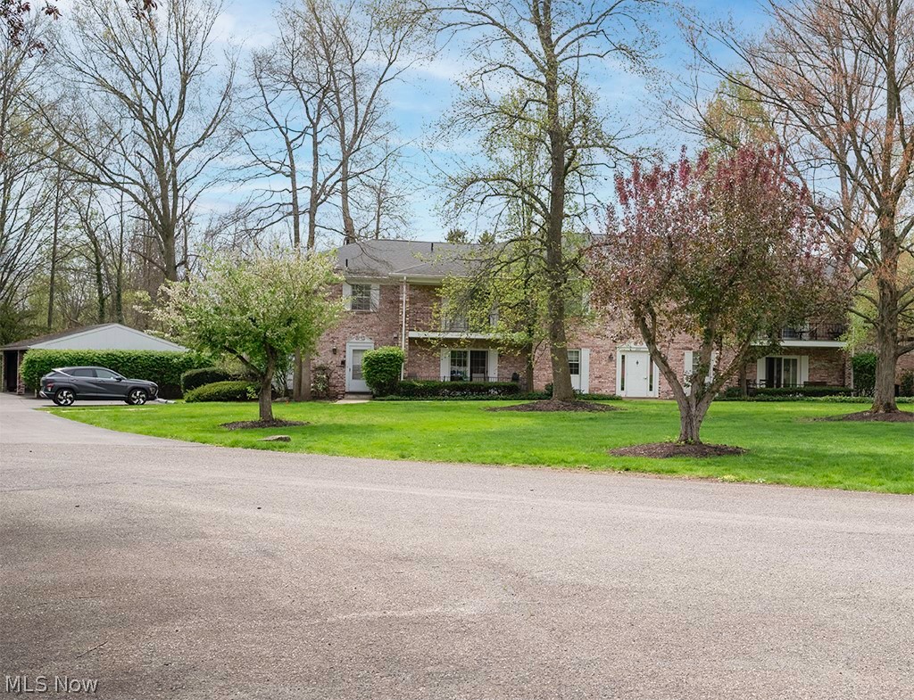 369 Quarry Lane Warren OH 44483