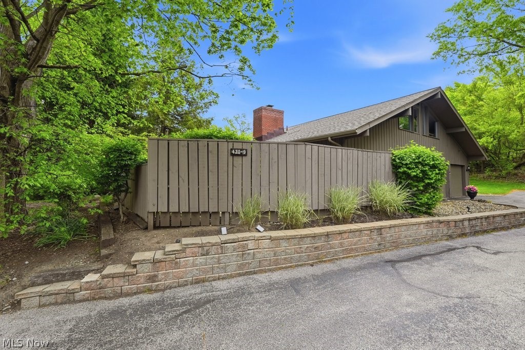 420-9 Chandler Drive Aurora OH 44202