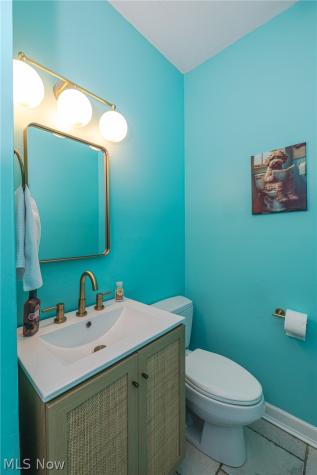 1139 Harwich Court Rocky River OH 44116
