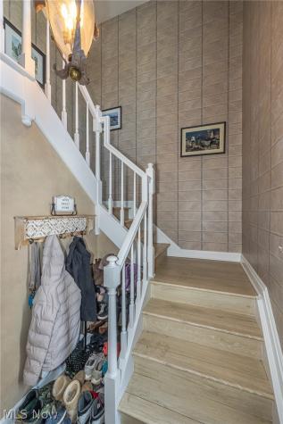 1139 Harwich Court Rocky River OH 44116