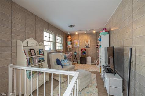 1139 Harwich Court Rocky River OH 44116
