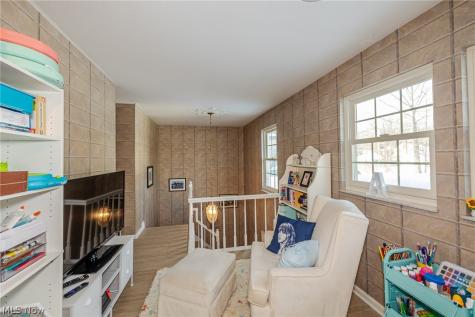 1139 Harwich Court Rocky River OH 44116