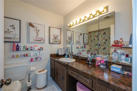 1139 Harwich Court Rocky River OH 44116