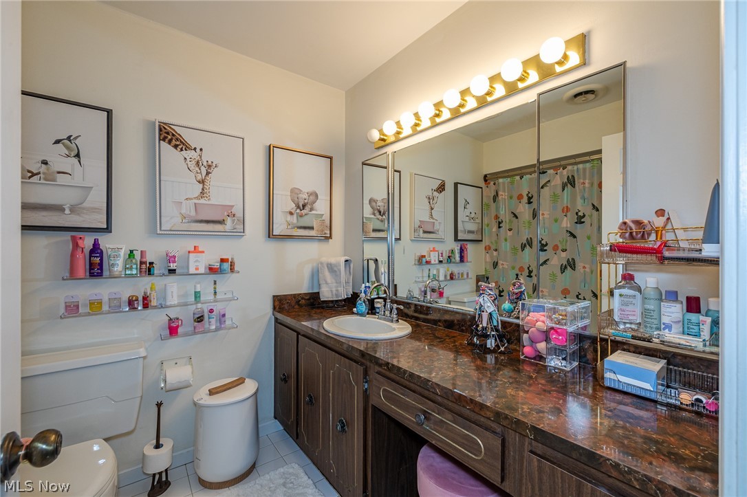 1139 Harwich Court Rocky River OH 44116