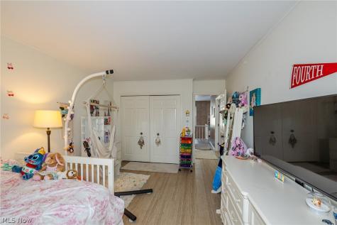 1139 Harwich Court Rocky River OH 44116