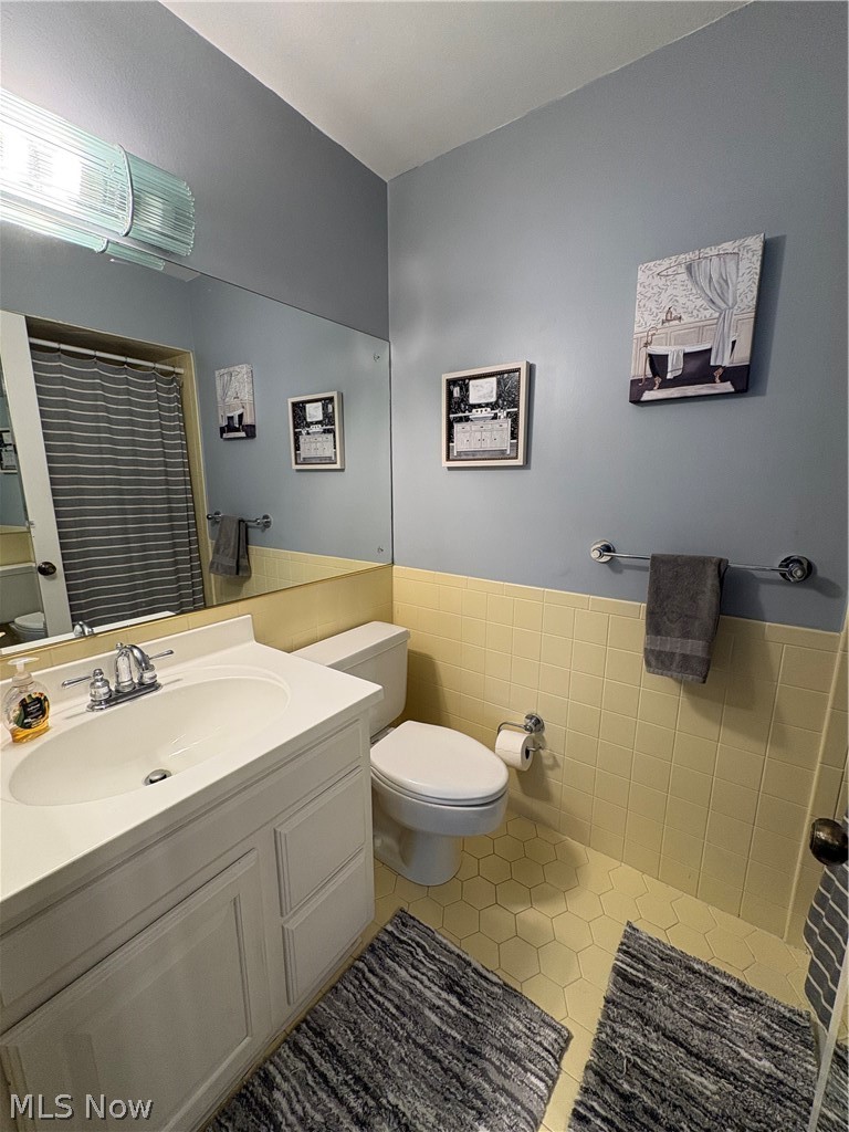1139 Harwich Court Rocky River OH 44116