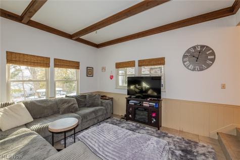 1139 Harwich Court Rocky River OH 44116