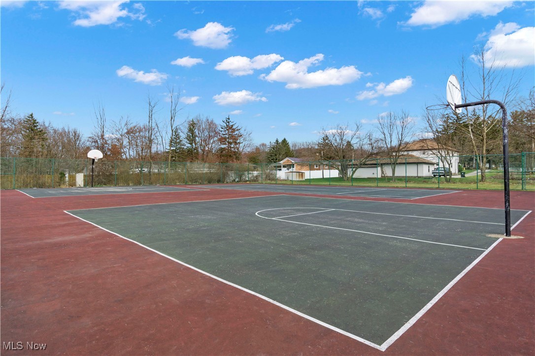 9731 Sunrise Boulevard North Royalton OH 44133