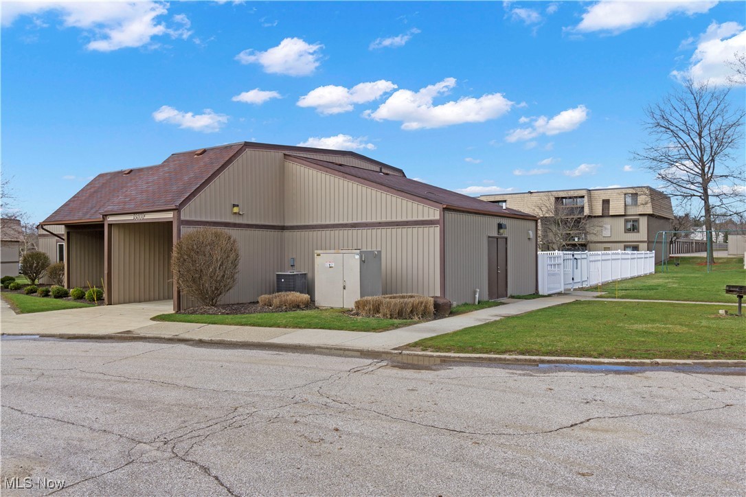 9731 Sunrise Boulevard North Royalton OH 44133