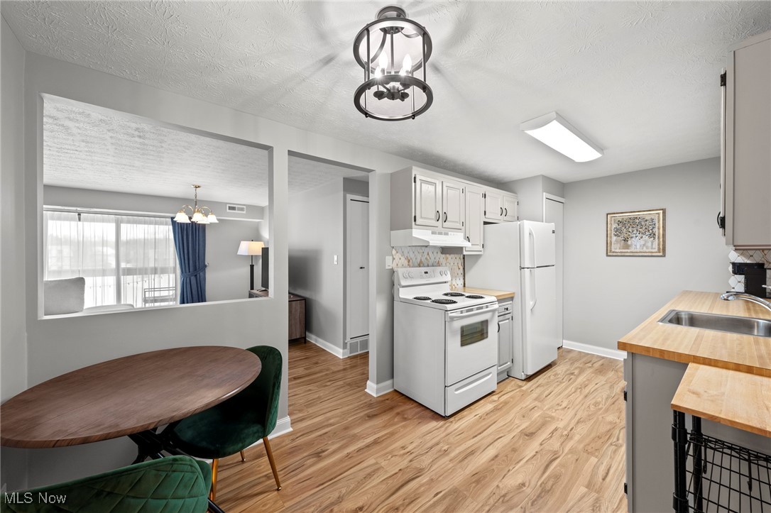 9731 Sunrise Boulevard North Royalton OH 44133