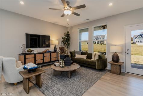 29121 Lancaster Drive North Olmsted OH 44070