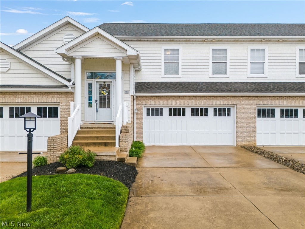 1340 Cascade Circle W Canton OH 44708