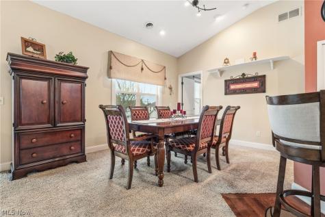 1340 Cascade Circle W Canton OH 44708