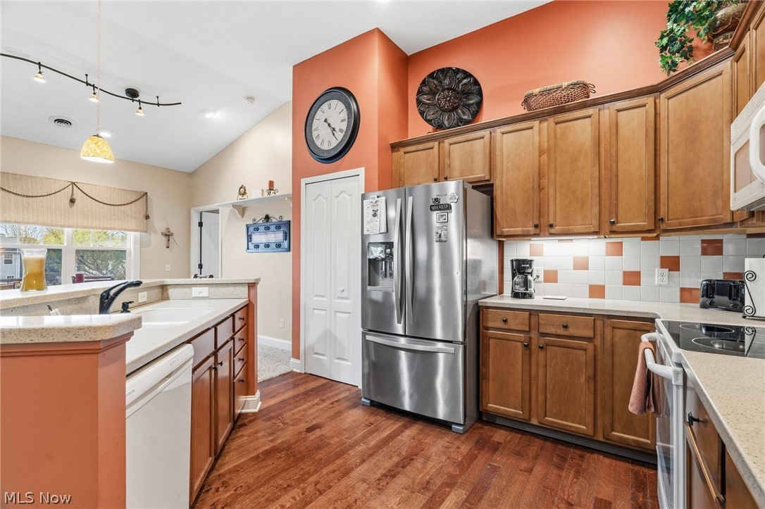 1340 Cascade Circle W Canton OH 44708