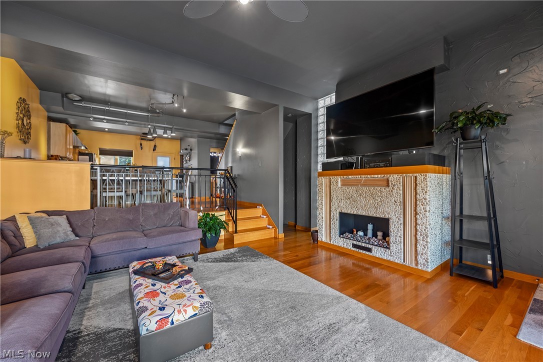 1215 W 67th Street Cleveland OH 44102