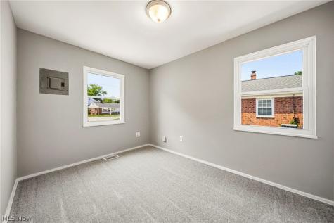245 E 235th Street Euclid OH 44123