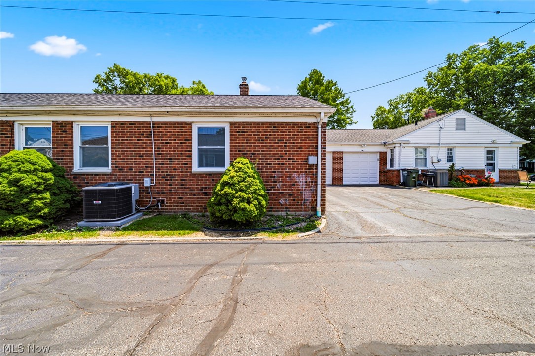 245 E 235th Street Euclid OH 44123