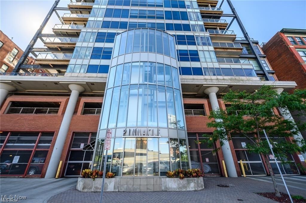 701 W Lakeside Avenue Cleveland OH 44113