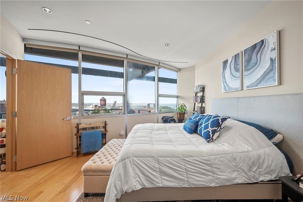 701 W Lakeside Avenue Cleveland OH 44113