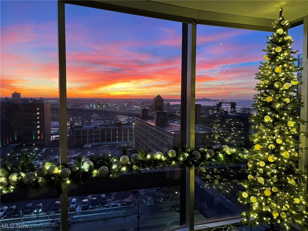 701 W Lakeside Avenue Cleveland OH 44113