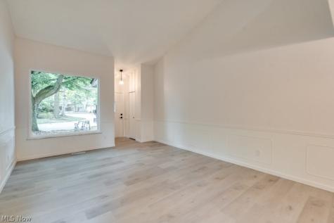 9668 Abbeyshire Way Mentor OH 44060