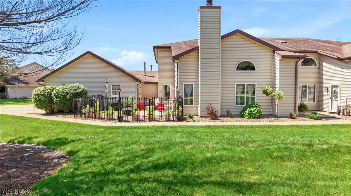 7445 E Huntington Drive Boardman OH 44512