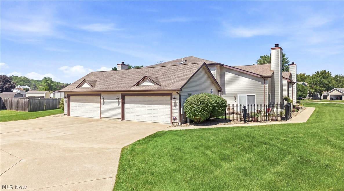 7445 E Huntington Drive Boardman OH 44512