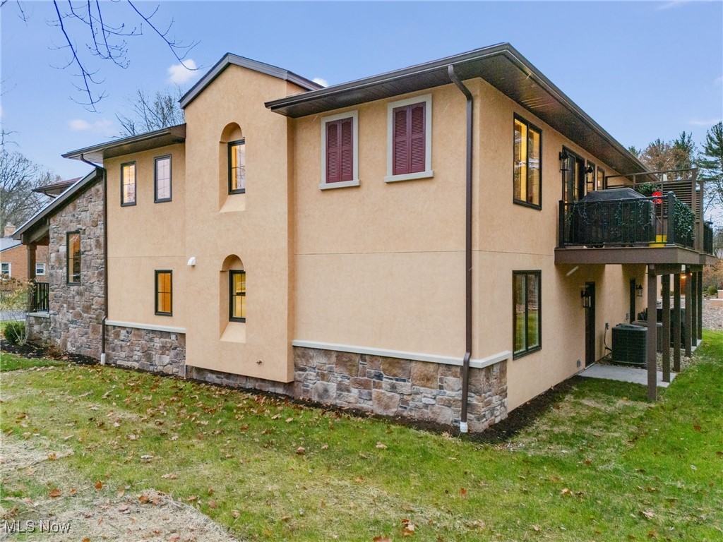 846 Easthill Street SE North Canton OH 44720