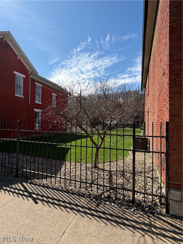 605 Putnam Avenue Zanesville OH 43701