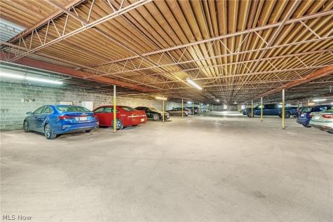 2885 Pease Drive Rocky River OH 44116