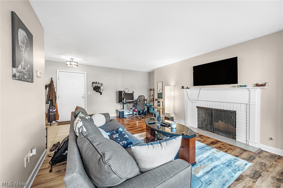 2885 Pease Drive Rocky River OH 44116