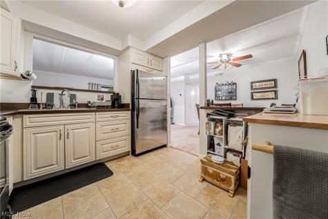22958 Maple Ridge Road North Olmsted OH 44070