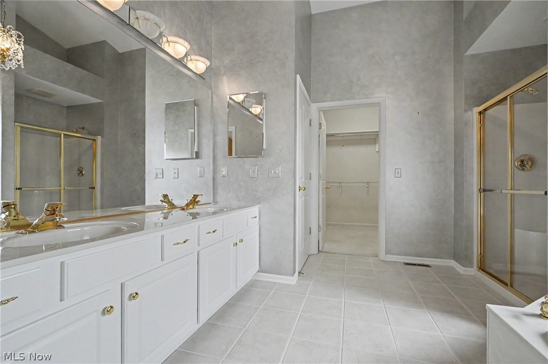 532 Covington Lane Chagrin Falls OH 44023