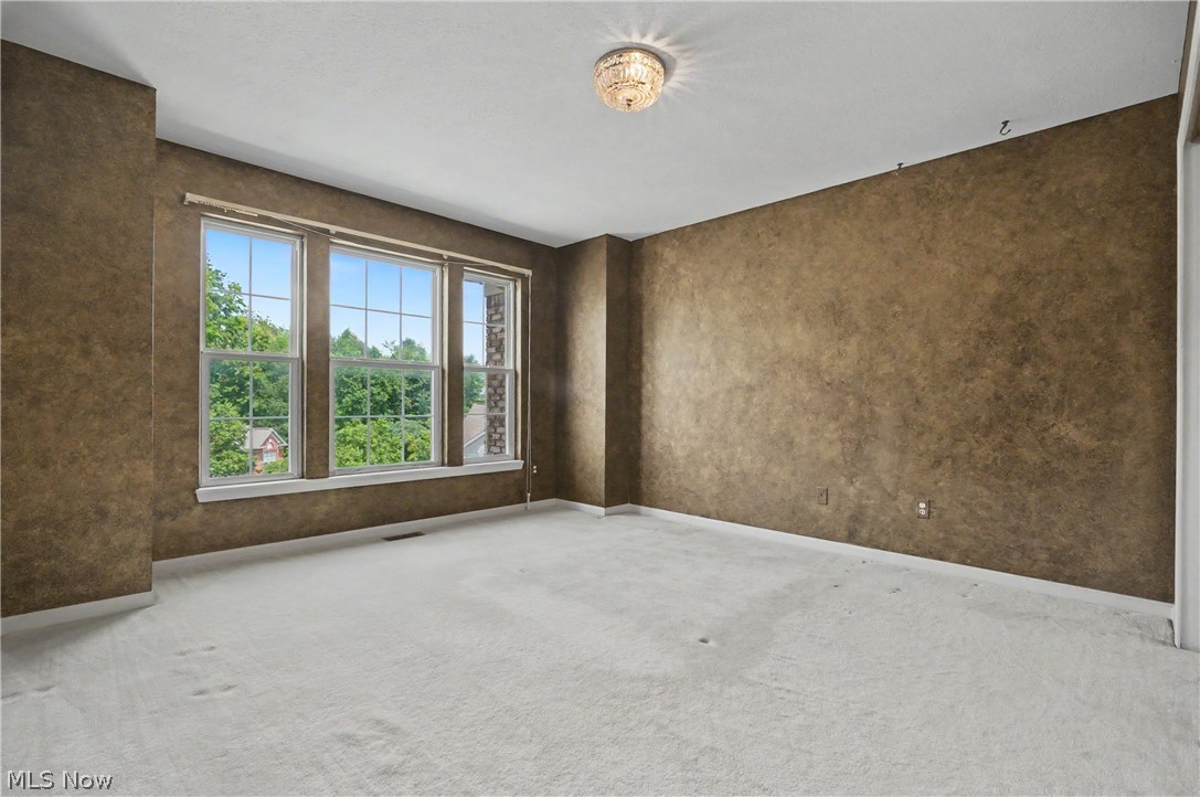 532 Covington Lane Chagrin Falls OH 44023