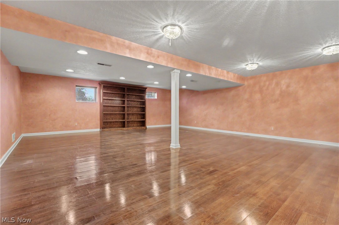 532 Covington Lane Chagrin Falls OH 44023