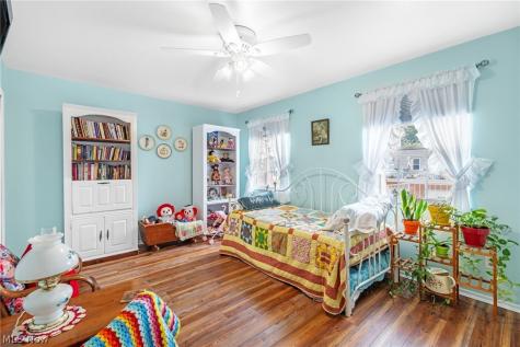 2719 Pease Drive Rocky River OH 44116