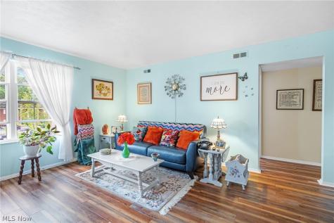 2719 Pease Drive Rocky River OH 44116