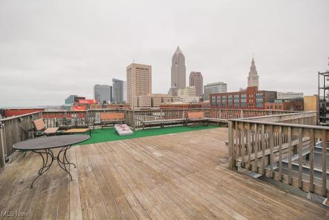 1133 W 9th Street Cleveland OH 44113