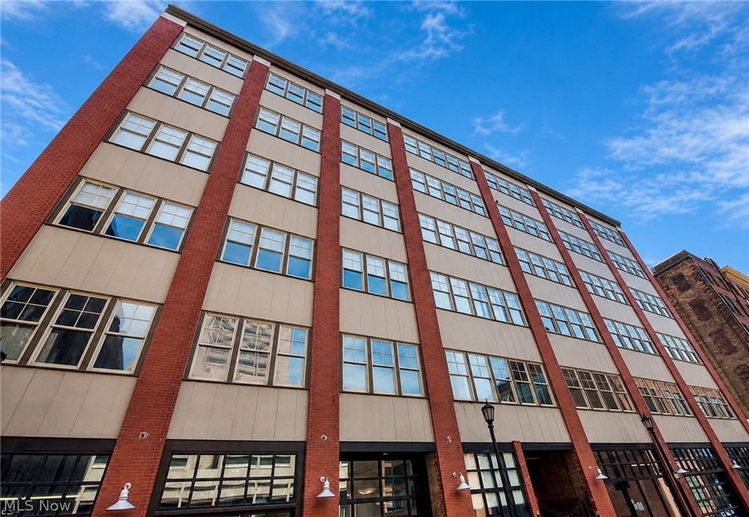 1260 W 4th Street Cleveland OH 44113