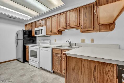 7780 Brittanny Drive NE North Canton OH 44720
