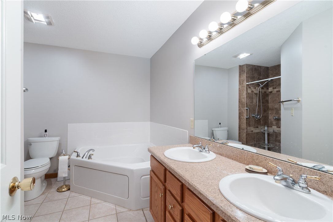 9278 Woodworth Road North Lima OH 44452