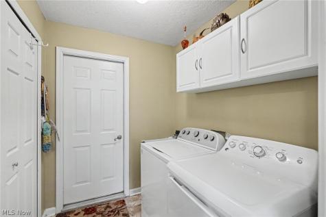 2300 Westwind Drive Sandusky OH 44870