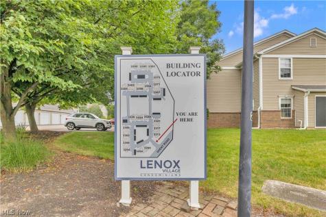 3367 Lenox Village Drive Fairlawn OH 44333