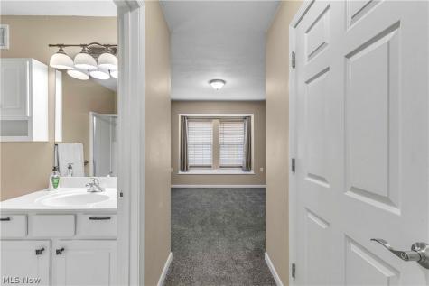 3367 Lenox Village Drive Fairlawn OH 44333
