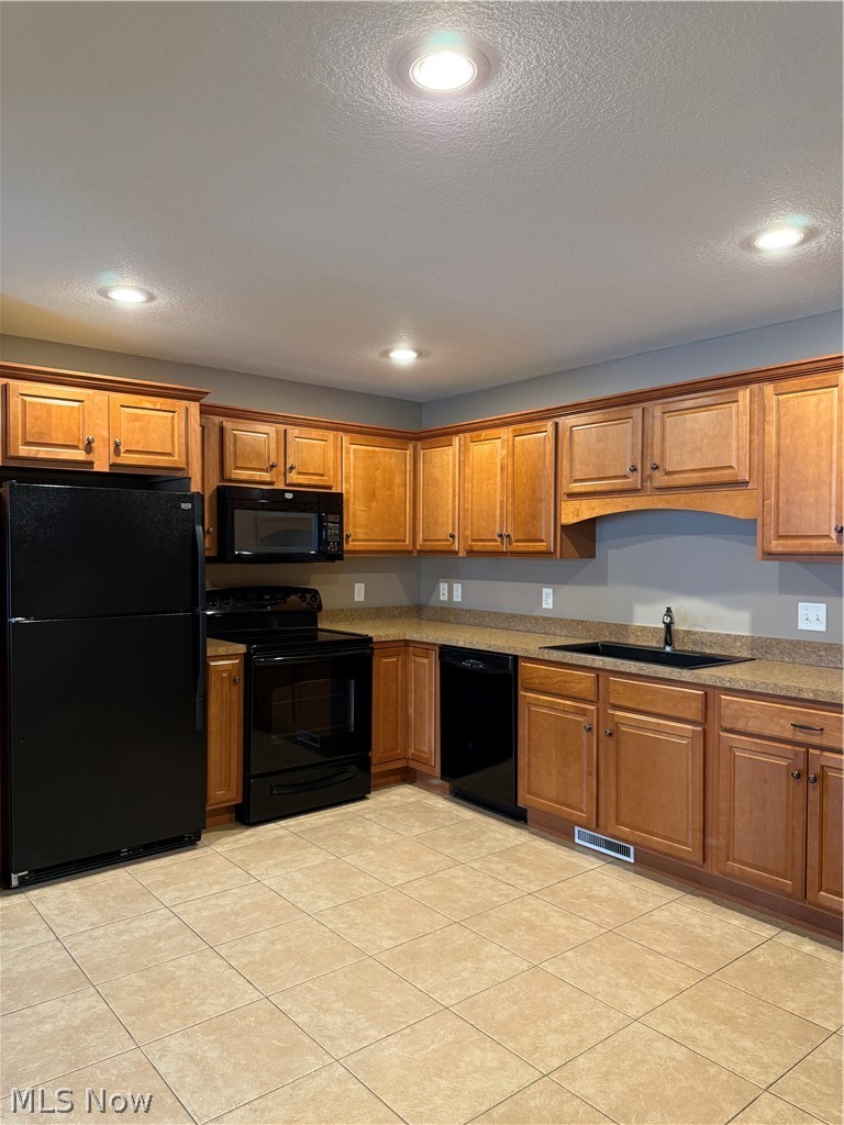 15 Town Square Boulevard Columbiana OH 44408