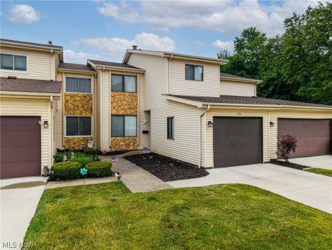 376 Deepwood Drive Wadsworth OH 44281
