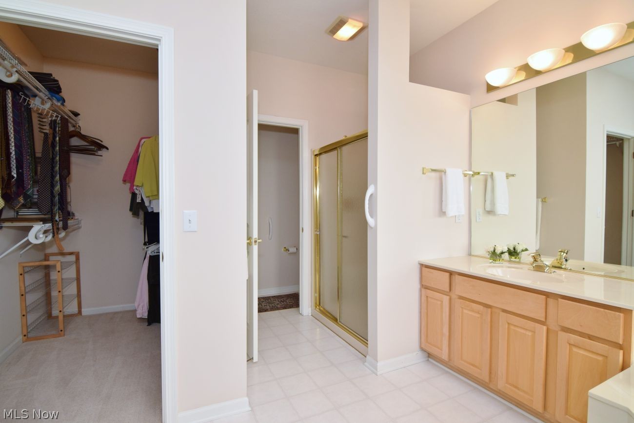 528 Covington Lane Chagrin Falls OH 44023